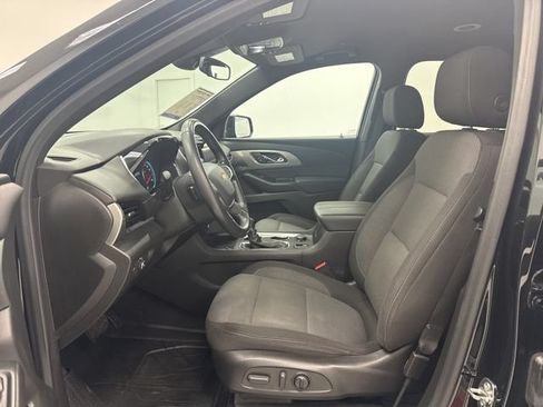 Used 2022 Chevrolet Traverse LT w/ LPO, 'HIT The Road' Package AWD/4WD image 22