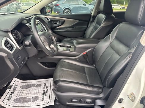 Used 2018 Nissan Murano SL w/ Midnight Edition Package FWD image 9