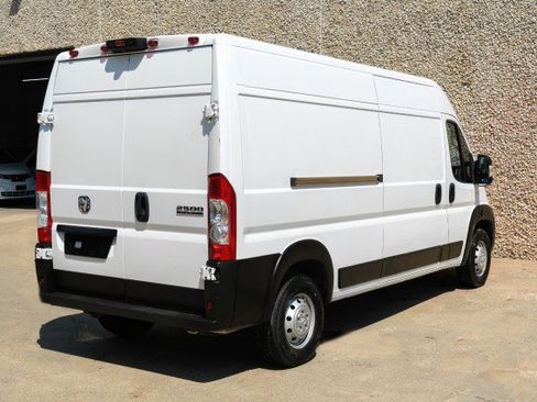 Used 2023 RAM ProMaster 2500 FWD image 8