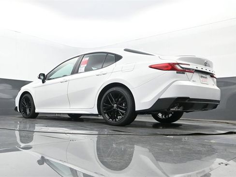 New 2026 Toyota Camry SE image 24