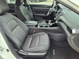 Used 2023 Nissan Altima 2.5 SV image 3