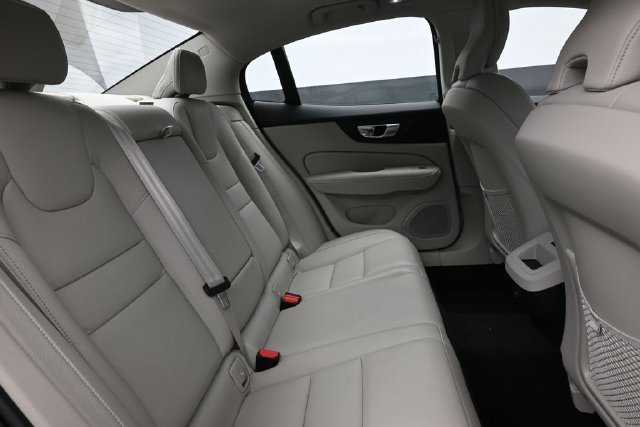 Used 2024 Volvo S60 B5 Plus w/ Climate Package AWD/4WD image 31