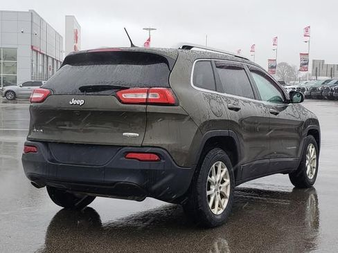 Used 2015 Jeep Cherokee Latitude w/ Cold Weather Group image 5