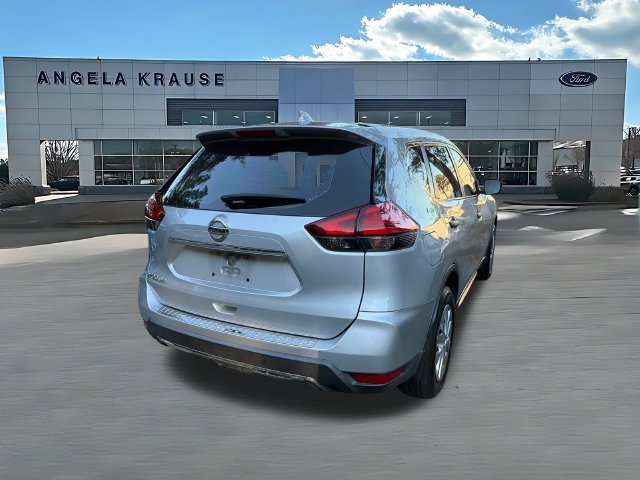 Used 2017 Nissan Rogue S FWD image 8