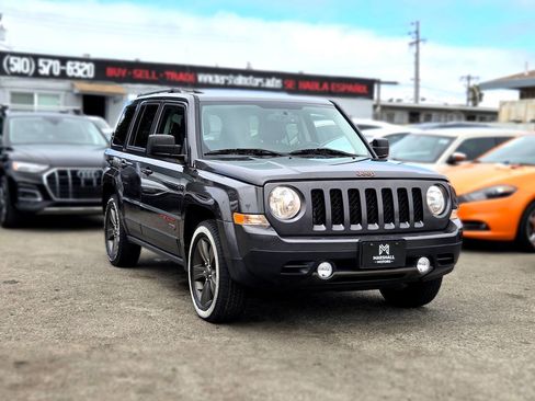 Used 2016 Jeep Patriot 75th Anniversary w/ Power Value Group FWD image 1