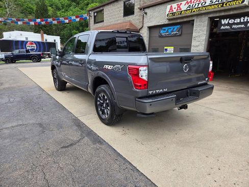 Used 2019 Nissan Titan PRO-4X w/ Pro-4x Convenience Package AWD/4WD image 5