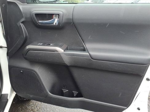 Certified 2023 Toyota Tacoma TRD Sport image 5