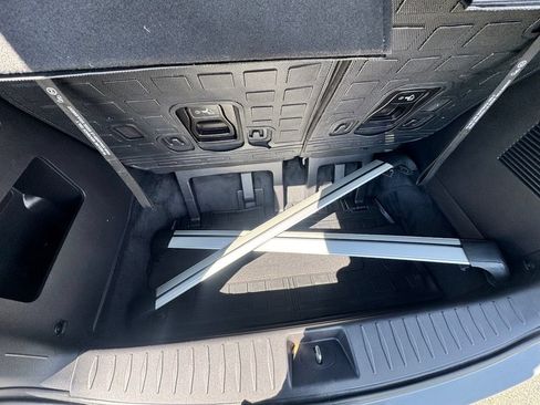 Used 2024 Kia Carnival SX Prestige FWD image 30