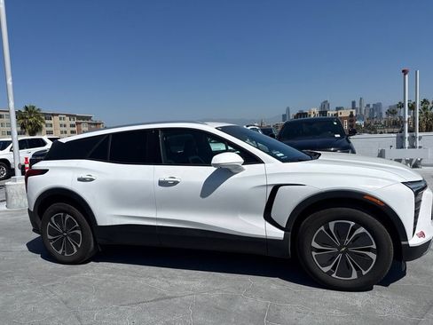 Used 2024 Chevrolet Blazer EV LT AWD/4WD image 4