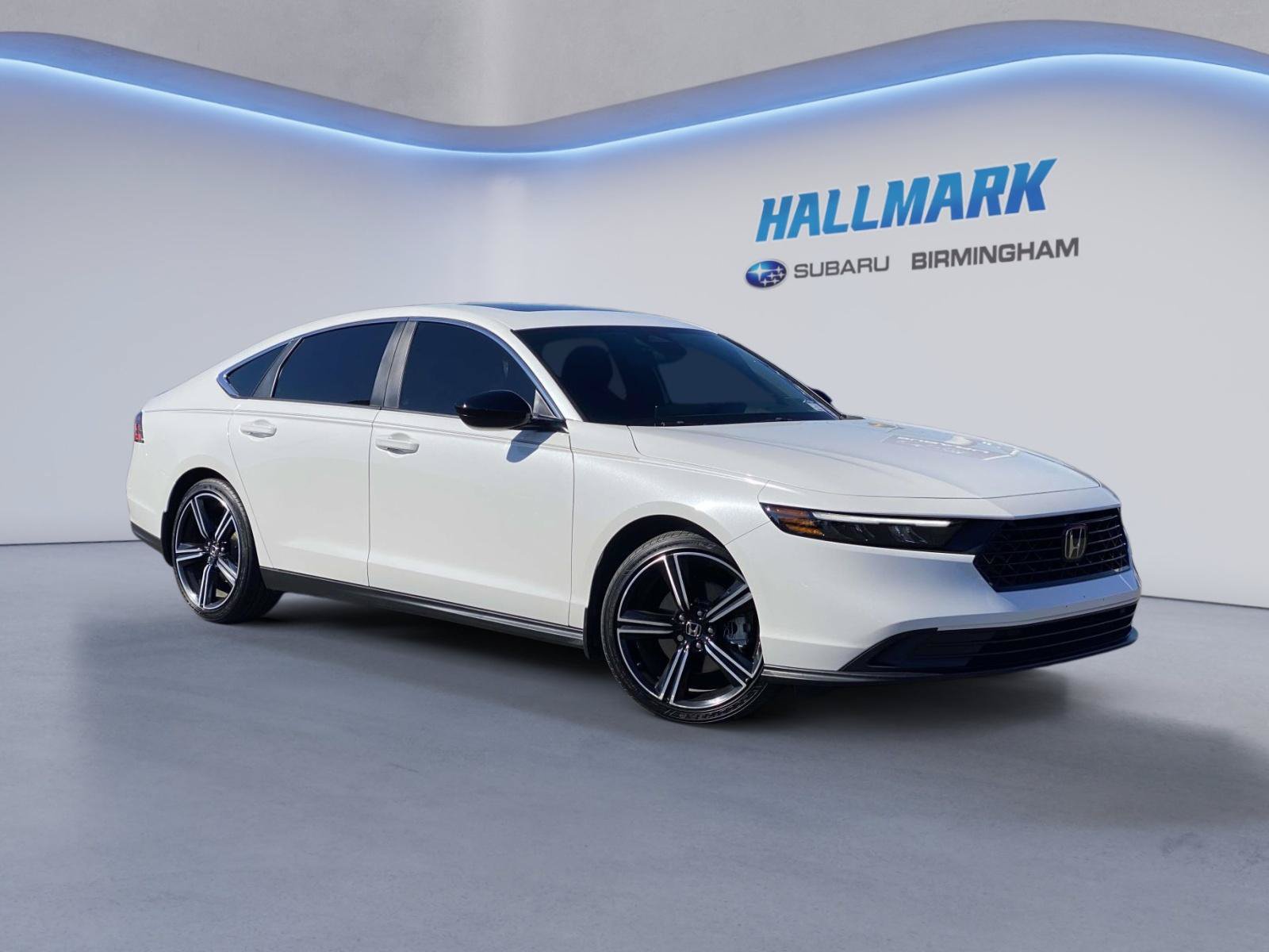 Used 2025 Honda Accord Sport image 1