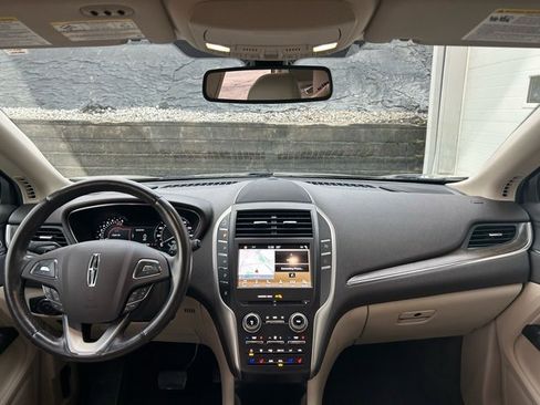 Used 2017 Lincoln MKC Reserve w/ Lincoln MKC Climate Package image 10