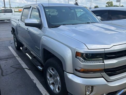 Used 2018 Chevrolet Silverado 1500 LT w/ Texas Edition AWD/4WD image 2