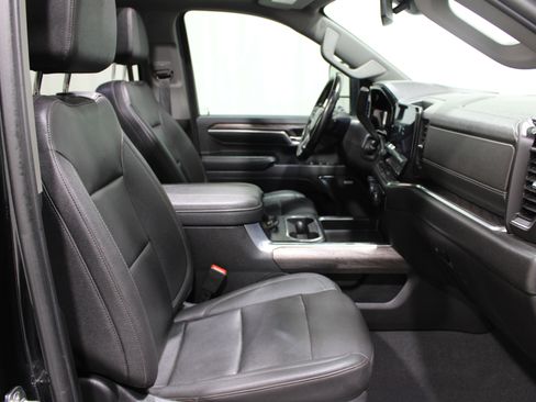 Used 2024 Chevrolet Silverado 2500 LTZ w/ LTZ Plus Package image 27