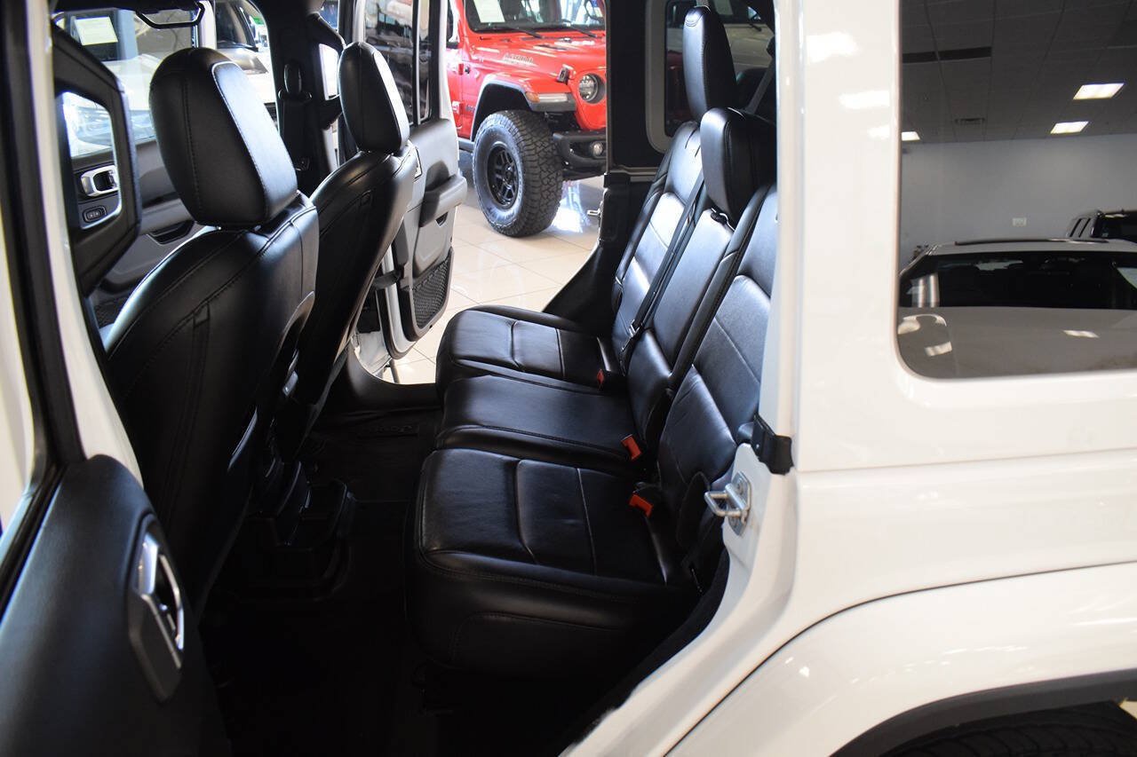 Used 2020 Jeep Wrangler Unlimited Sahara AWD/4WD image 39