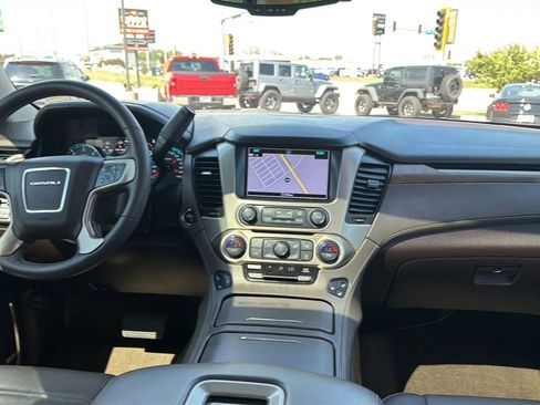 Used 2018 GMC Yukon Denali w/ Denali Ultimate Package AWD/4WD image 94