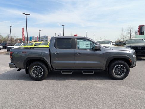 New 2026 Nissan Frontier PRO-4X w/ Pro Premium Package AWD/4WD image 2