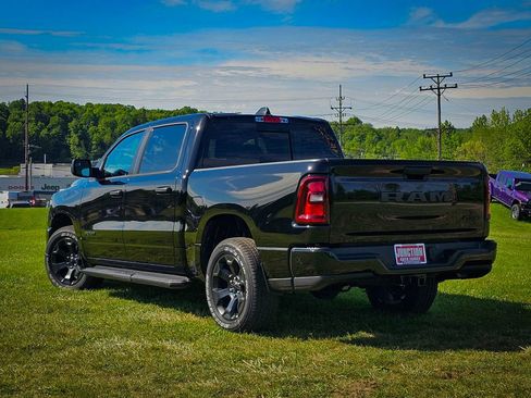 New 2026 RAM 1500 Express AWD/4WD image 6