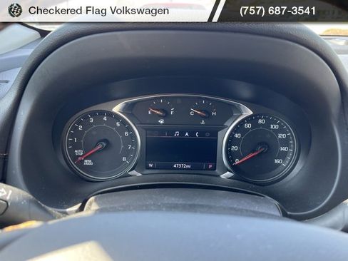 Used 2024 GMC Terrain AT4 image 36