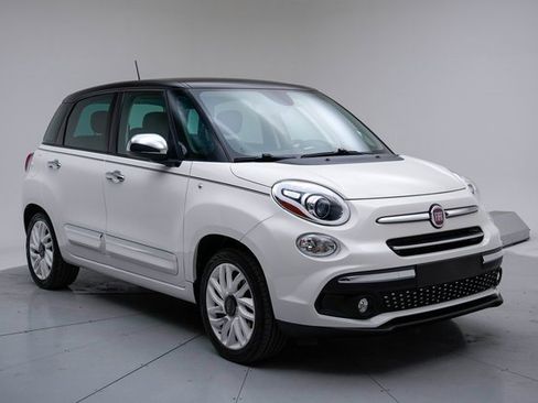 Used 2020 FIAT 500L Lounge image 10