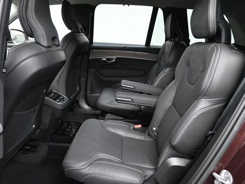 Used 2025 Volvo XC90 B5 Ultra AWD/4WD image 14
