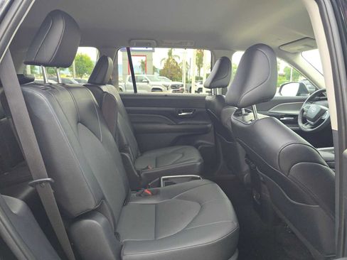 Certified 2026 Toyota Grand Highlander FWD image 12