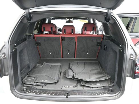 Used 2024 BMW X3 M40i w/ Premium Package image 9