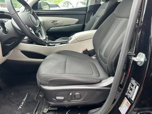 Certified 2022 Hyundai Tucson SEL w/ Convenience Package FWD image 9