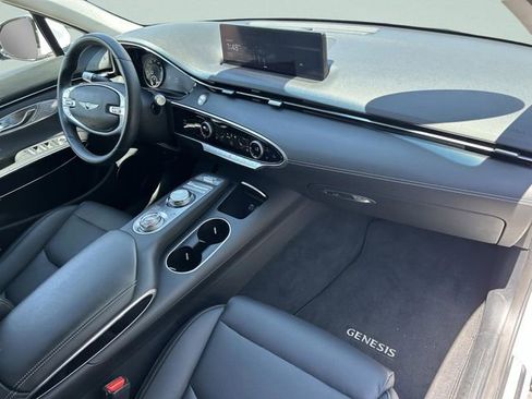 Used 2025 Genesis GV70 2.5T AWD/4WD image 17