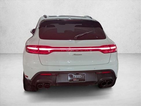 Used 2022 Porsche Macan image 7
