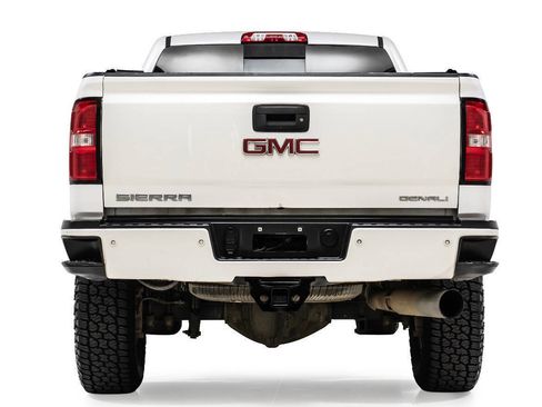 Used 2018 GMC Sierra 3500 Denali w/ Duramax Plus Package AWD/4WD image 8