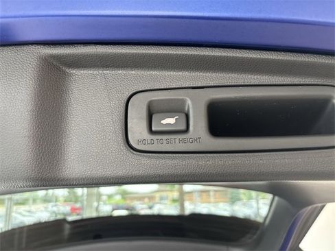 Used 2023 Honda CR-V EX-L image 17