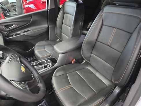 Used 2024 Chevrolet Equinox Premier AWD/4WD image 17