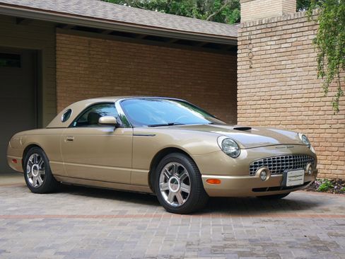 Used 2005 Ford Thunderbird RWD image 1