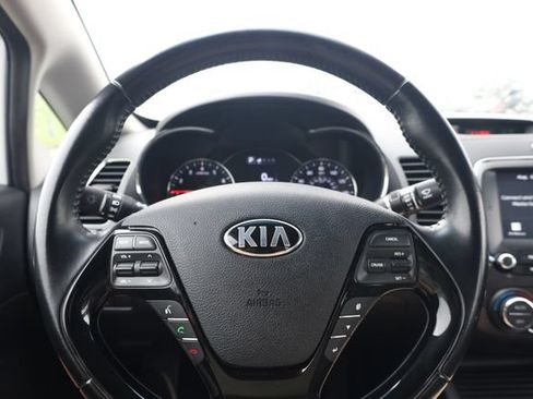 Used 2018 Kia Forte EX FWD image 16