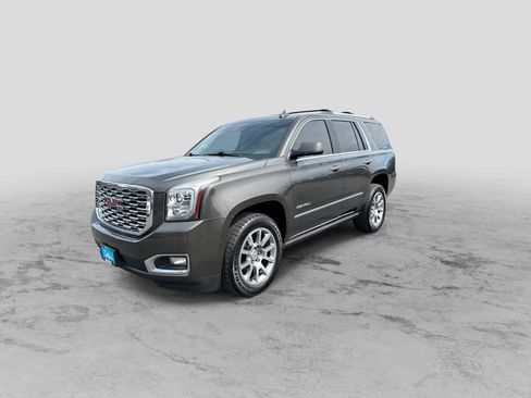 Used 2019 GMC Yukon Denali AWD/4WD image 4