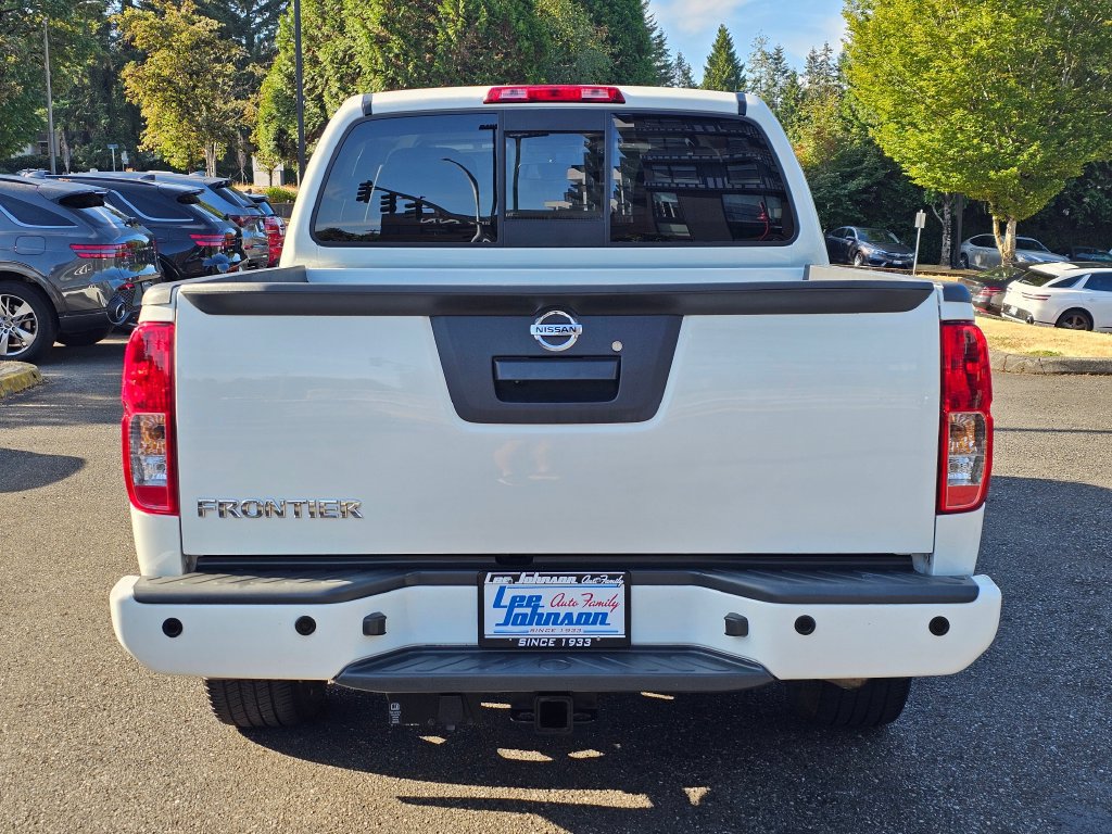 Used 2021 Nissan Frontier SV w/ Midnight Edition Floor Mats AWD/4WD image 6