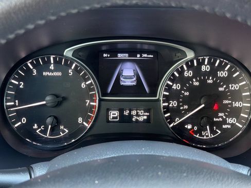 Used 2015 Nissan Pathfinder SV AWD/4WD image 24