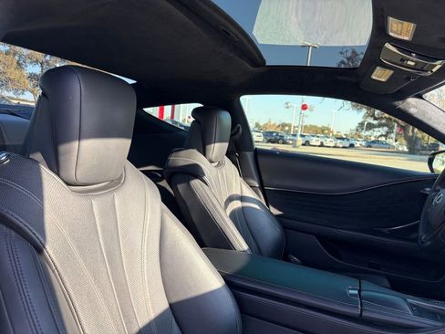 Used 2018 Lexus LC 500 Coupe w/ Touring Package image 21