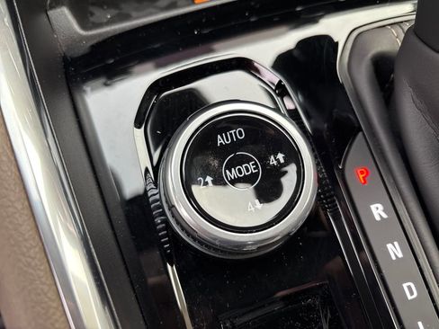 New 2026 GMC Canyon Denali image 25