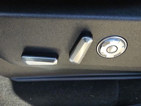 New 2025 Lincoln Navigator Reserve w/ Jet Appearance Package image 19