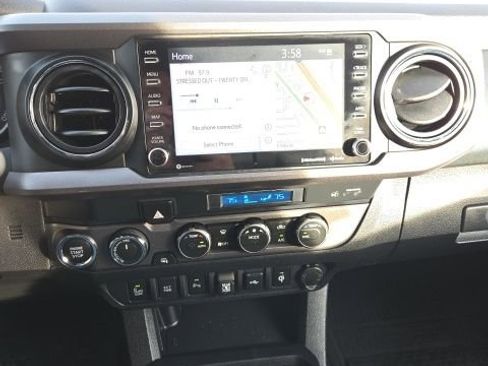 Used 2023 Toyota Tacoma TRD Off-Road w/ Technology Package image 15