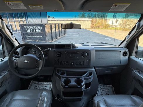 Used 2014 Ford E-250 and Econoline 250 image 11