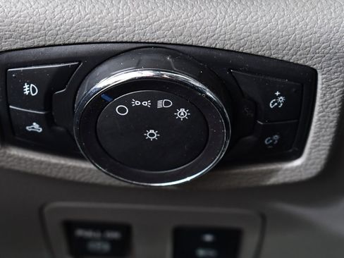 Used 2018 Ford F150 XLT w/ Equipment Group 301A Mid image 32