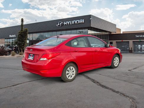 Used 2015 Hyundai Accent GLS image 5