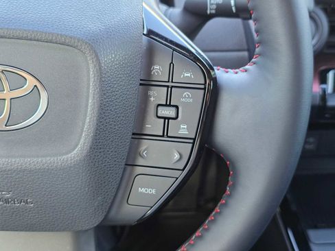 Used 2026 Toyota Prius Plug-In Hybrid image 27