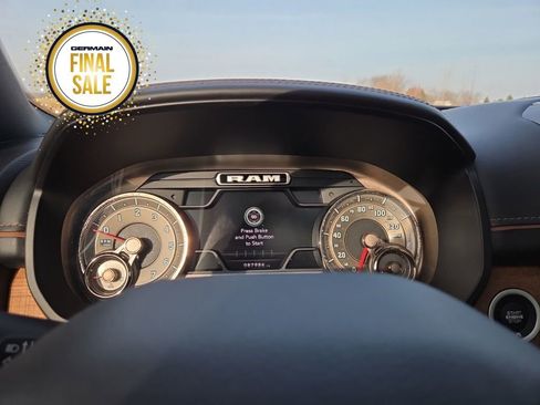 Used 2019 RAM 1500 Limited image 32