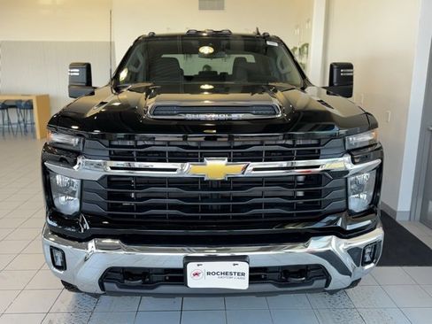 Used 2025 Chevrolet Silverado 3500 LT w/ Convenience Package image 32