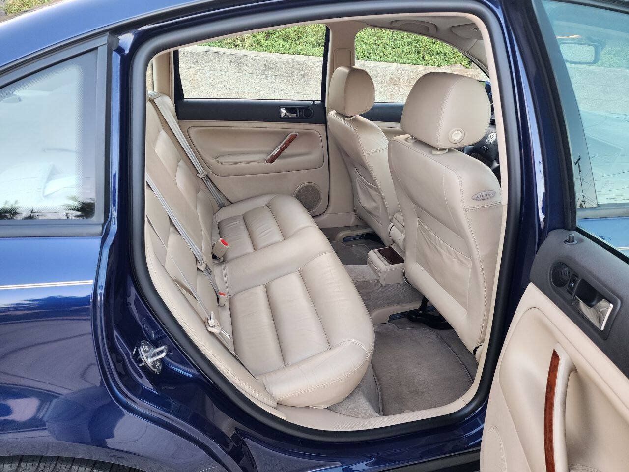 Used 2000 Volkswagen Passat GLX AWD/4WD image 12