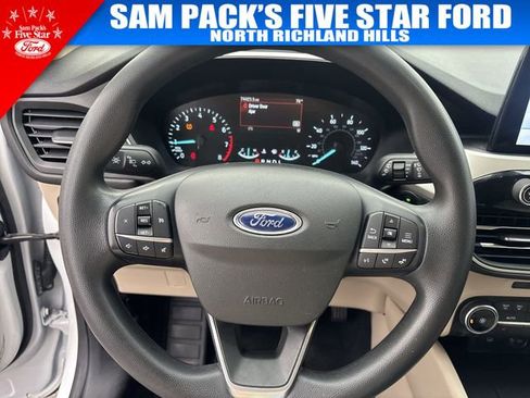 Used 2020 Ford Escape SE image 23