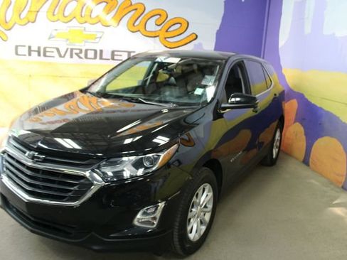 Used 2019 Chevrolet Equinox LT w/ Driver Convenience Package FWD image 7